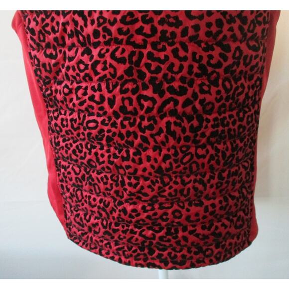 Weekends By Chico's Women's Red & Black Animal Print Full Zip Vest Size Large - Picture 7 of 11